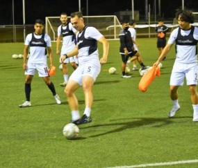 大发平台-关岛内部对抗主力8比4大胜 20日出发提前一周来华