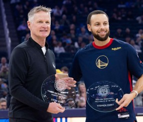 科尔：不确定库里打火箭能复出，得先观察他5v5训练后的情况