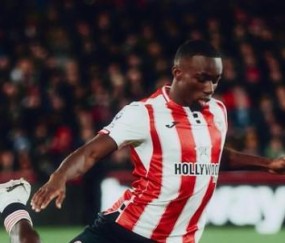 英媒：买右后卫，曼城想从布伦特福德签下卡约德